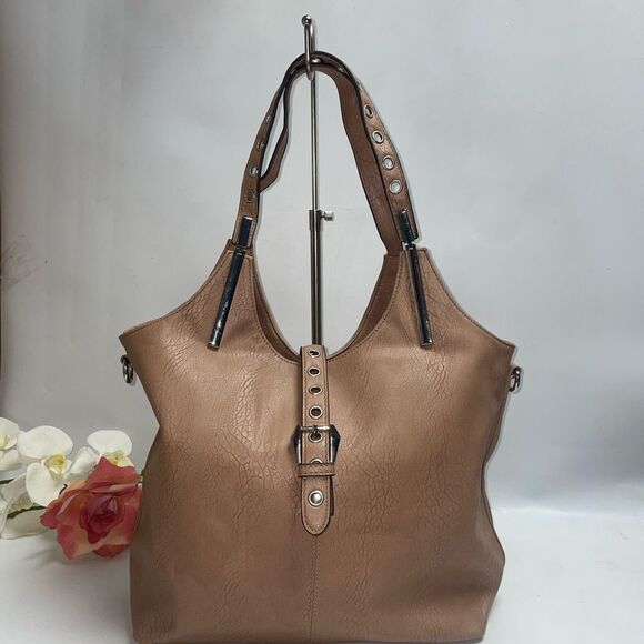 Black Rivit Shoulder Bag - Picture 2 of 10